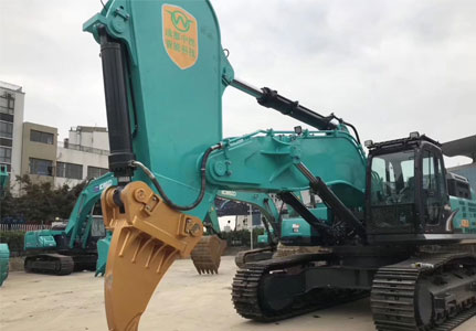 五峰钩机和挖掘机有什么不同？